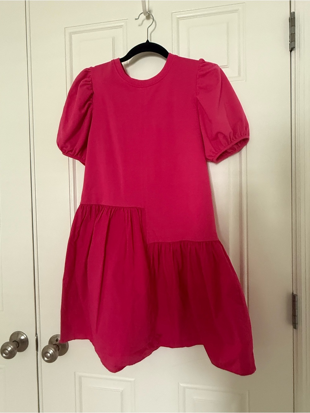 English Factory Hot Pink Puff-Sleeve Tiered Casual Dress
